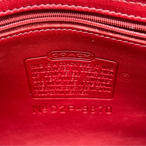 Elegant Vintage Red Leather Coach Court Shoulder Bag - Picture 12 of 15